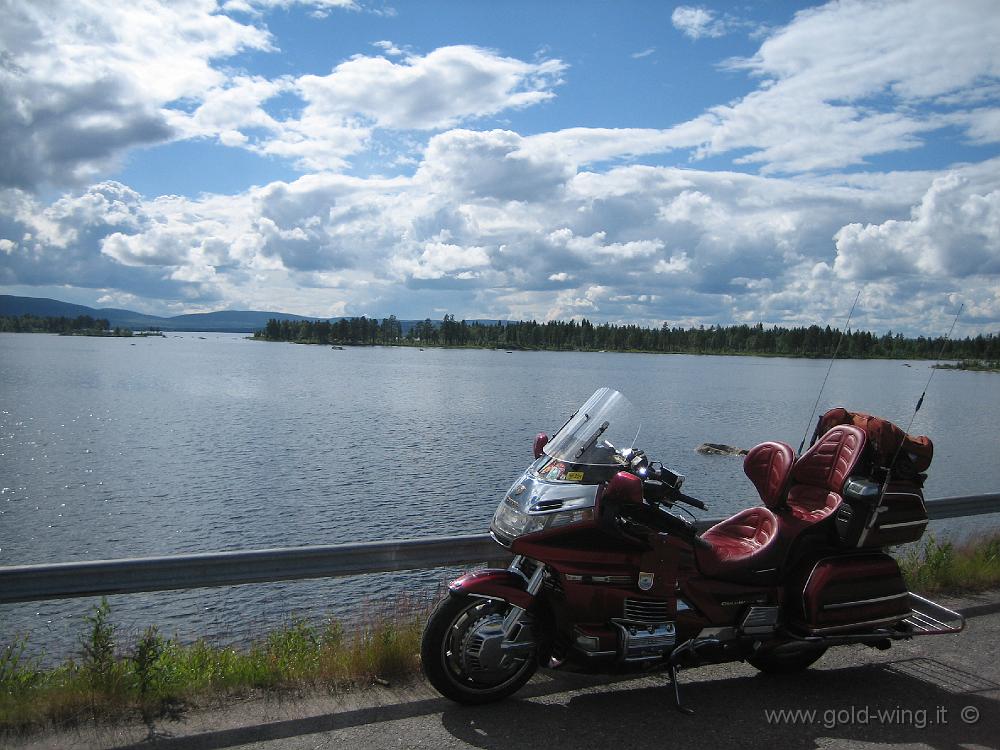 IMG_0185.JPG - Norrbotten: lago tra Arjeplog e il circolo polare