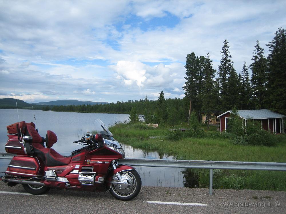 IMG_0192.JPG - Norrbotten: lago tra Arjeplog e il circolo polare