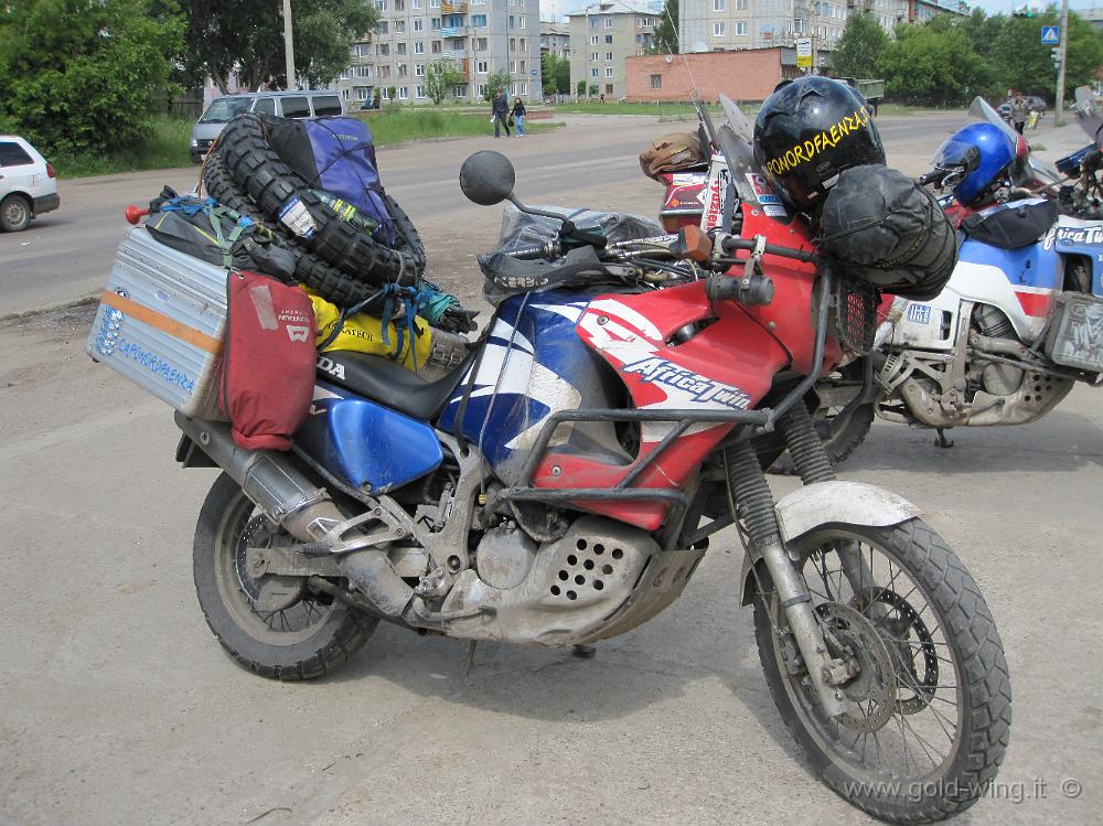 IMG_1444.JPG - Kansk (Siberia): l'Africa Twin di Marek