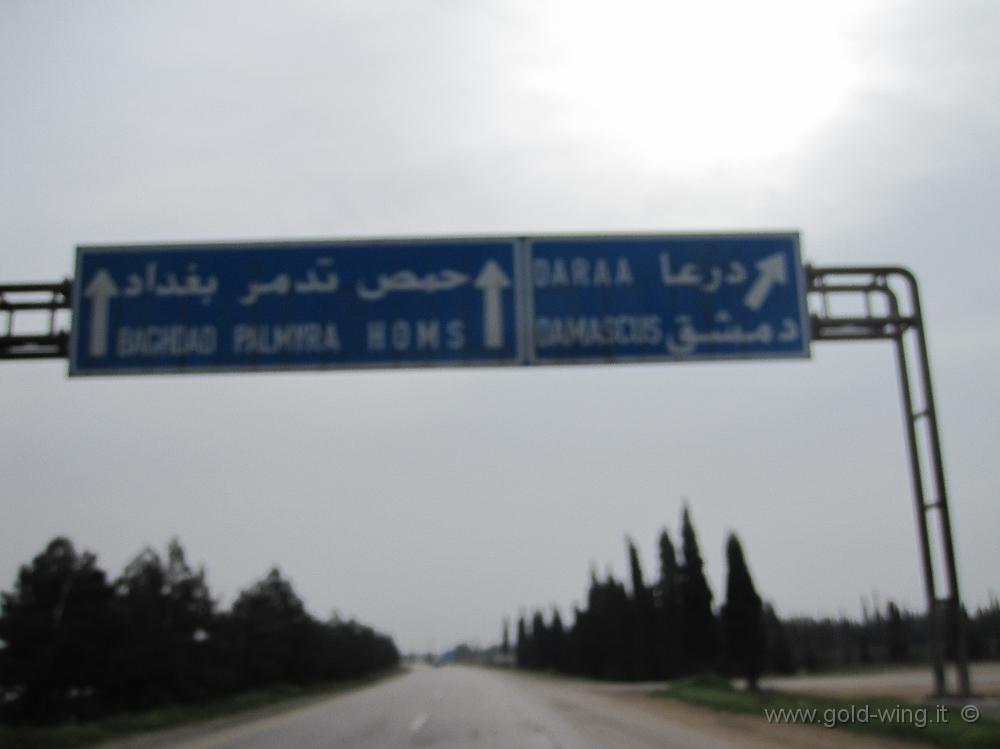 IMG_0338.JPG - Homs: strada per Baghdad