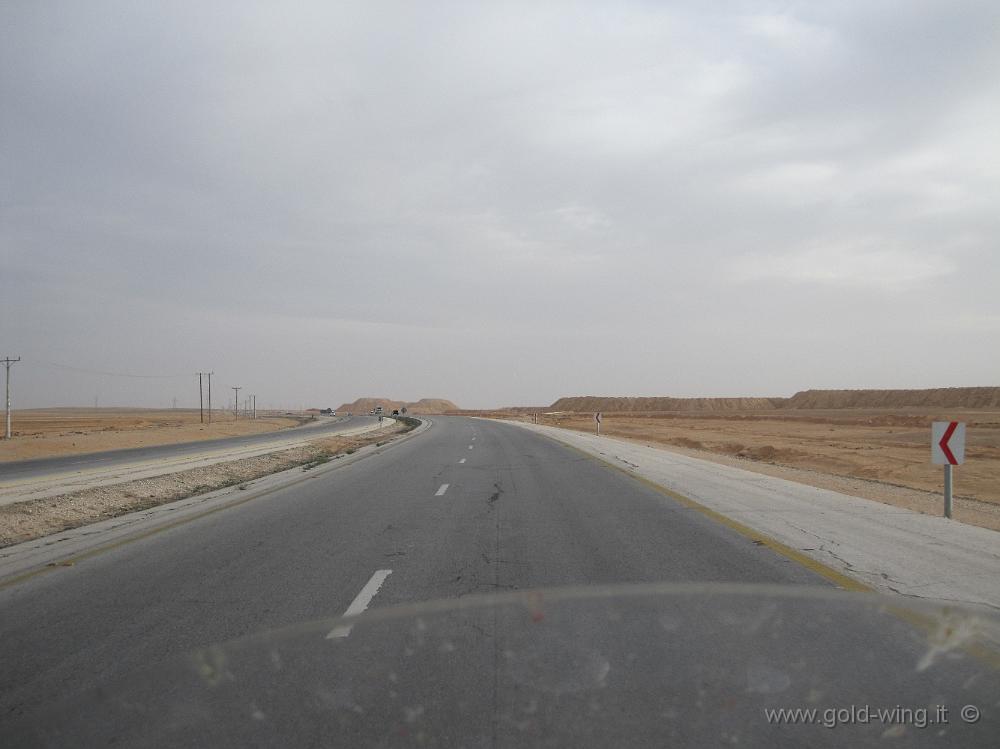 IMG_0393.JPG - Giordania: l' "Autostrada del deserto" a nord di Ma'An