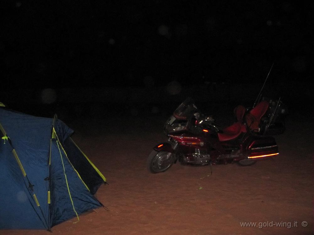 IMG_1095.JPG - Wadi Rum; moto e tenda nel deserto