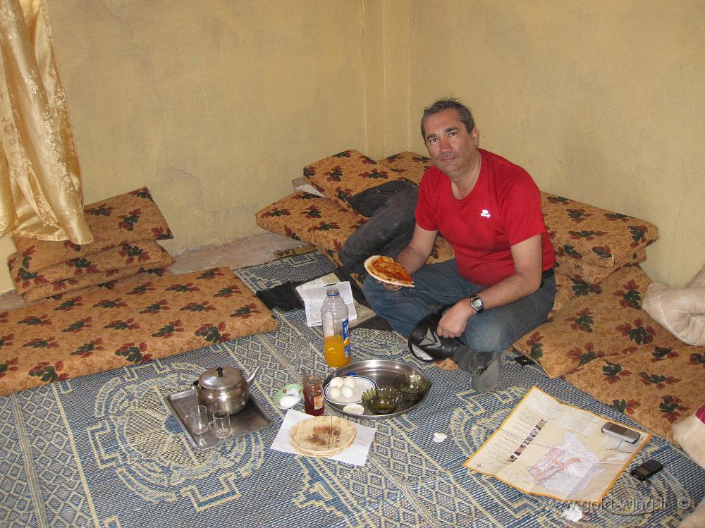 IMG_1102.JPG - Colazione con i beduini al Wadi Rum