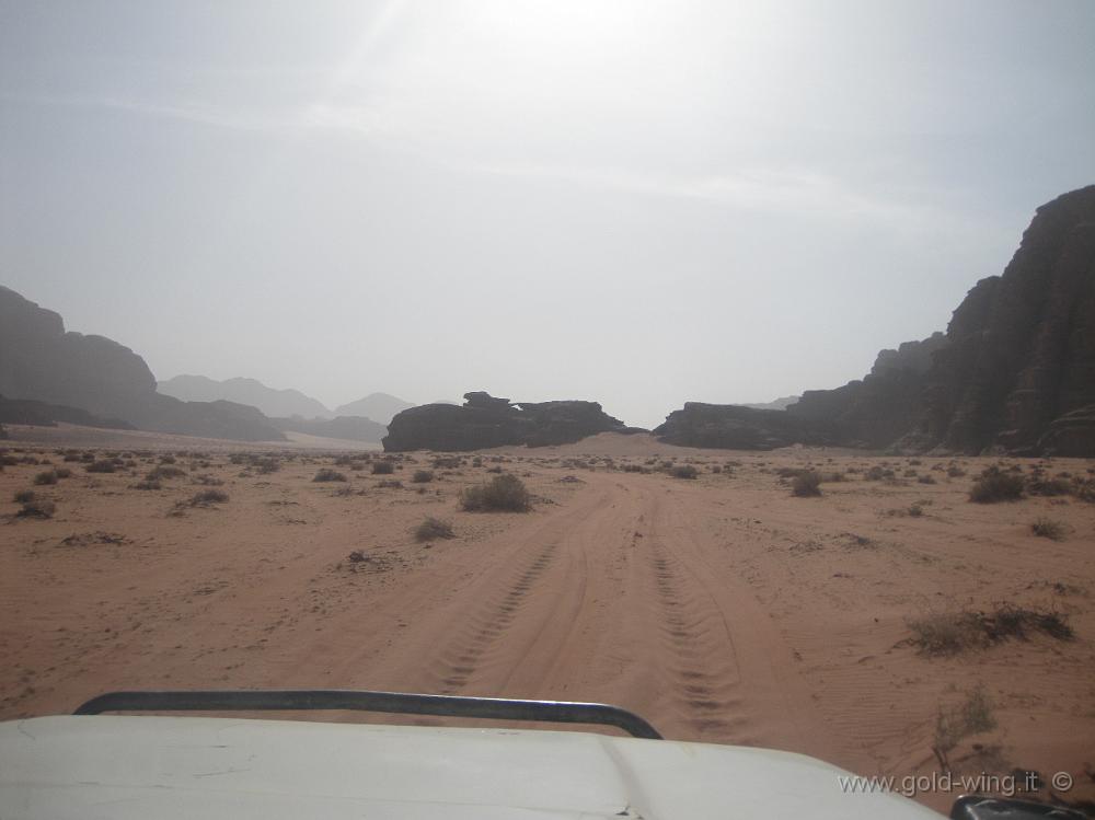 IMG_1165.JPG - Wadi Rum: verso il piccolo ponte di roccia