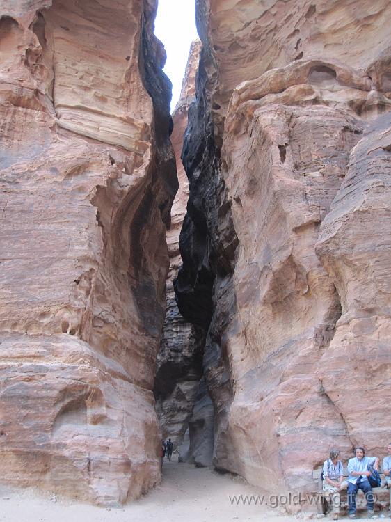 IMG_1461.JPG - Petra: il Siq, dal Tesoro