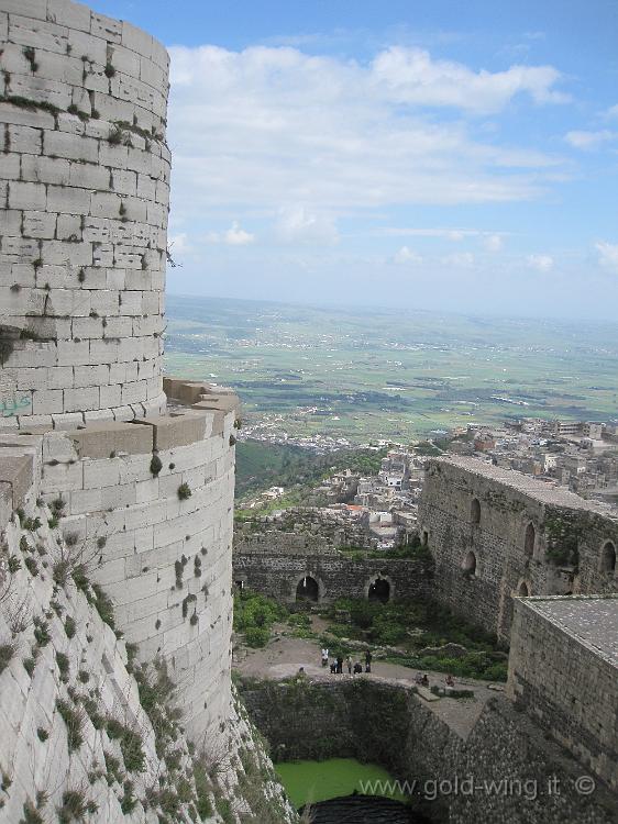 IMG_2213.JPG - Siria, Krak dei Cavalieri: dalla torre di comando, in cima