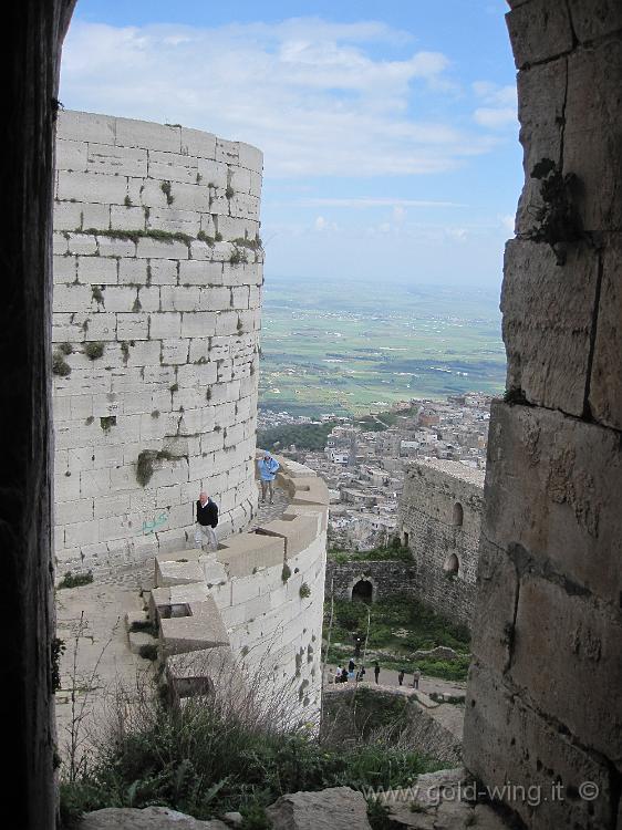 IMG_2215.JPG - Siria, Krak dei Cavalieri: dalla torre di comando, in cima