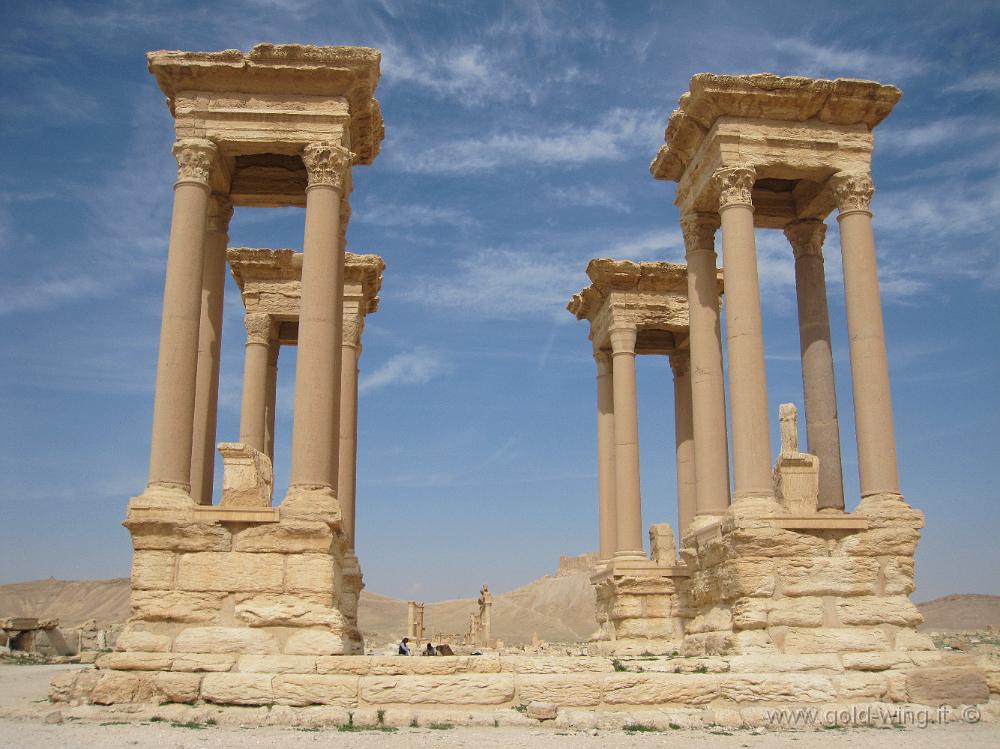 IMG_2360.JPG - Palmyra: Tetrapilo