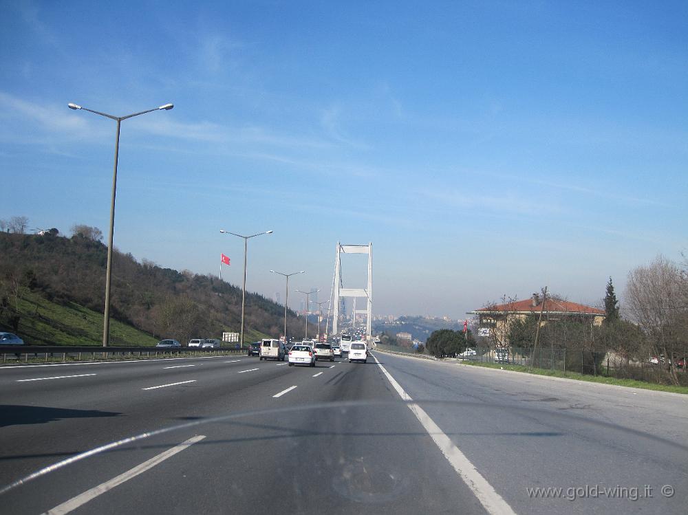 IMG_2785.JPG - Turchia: ponte Ataturk, sul Bosforo