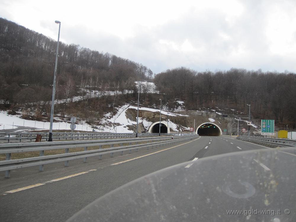 IMG_2834.JPG - Croazia, attraverso le Alpi Dinariche per raggiungere il mare: la sorpresa della neve. Per essere la prima giornata di primavera!