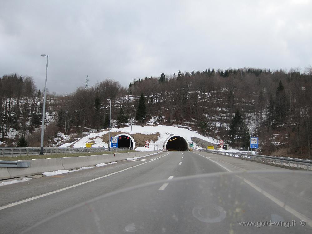 IMG_2837.JPG - Croazia, attraverso le Alpi Dinariche per raggiungere il mare: la sorpresa della neve