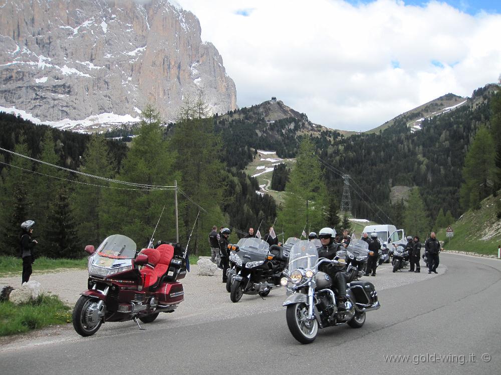 IMG_0714.JPG - Bivio tra Passo Gardena (m 2.121) e Sella (m 2.213)