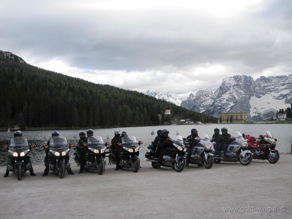 IMG_0844.JPG - Lago di Misurina (BL): 8 Gold Wing del Mega Ride 2010