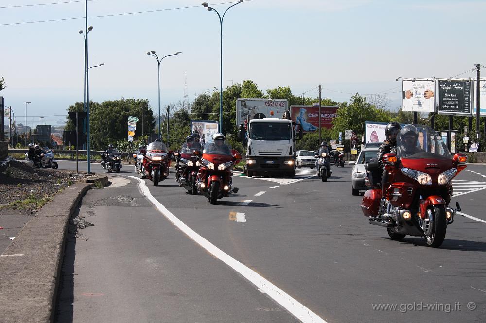 IMG_1777.jpg - Arrivo delle moto a Nicolosi