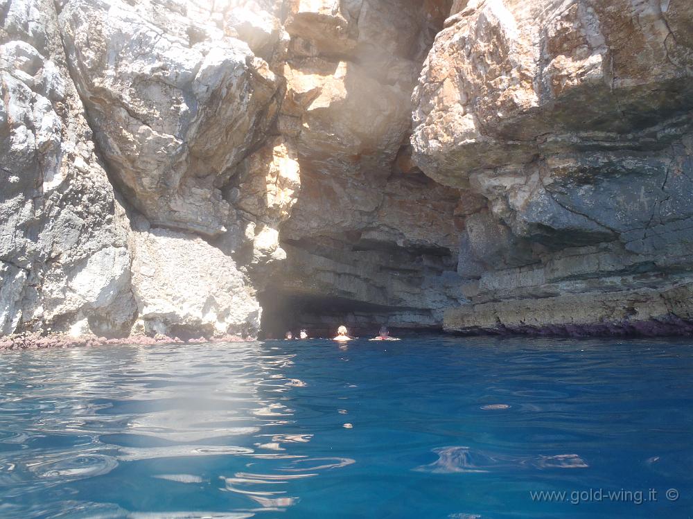 P8260764.JPG - Grotta di Ulisse