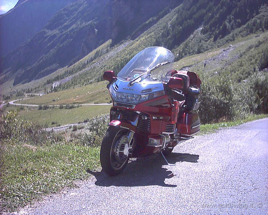 058.JPG - 18.8.2002 - Cormet de Roselend - m 1.968 - Salita - Francia