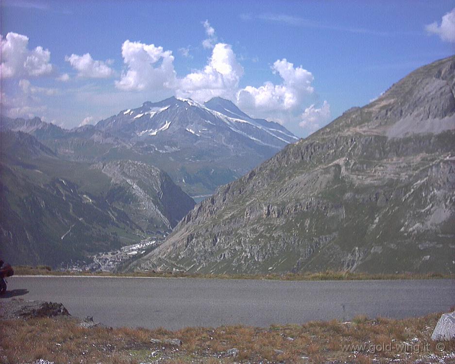 109.JPG - 19.8.2003 - Col de l'Iseran, m 2.770 - Salita - Francia