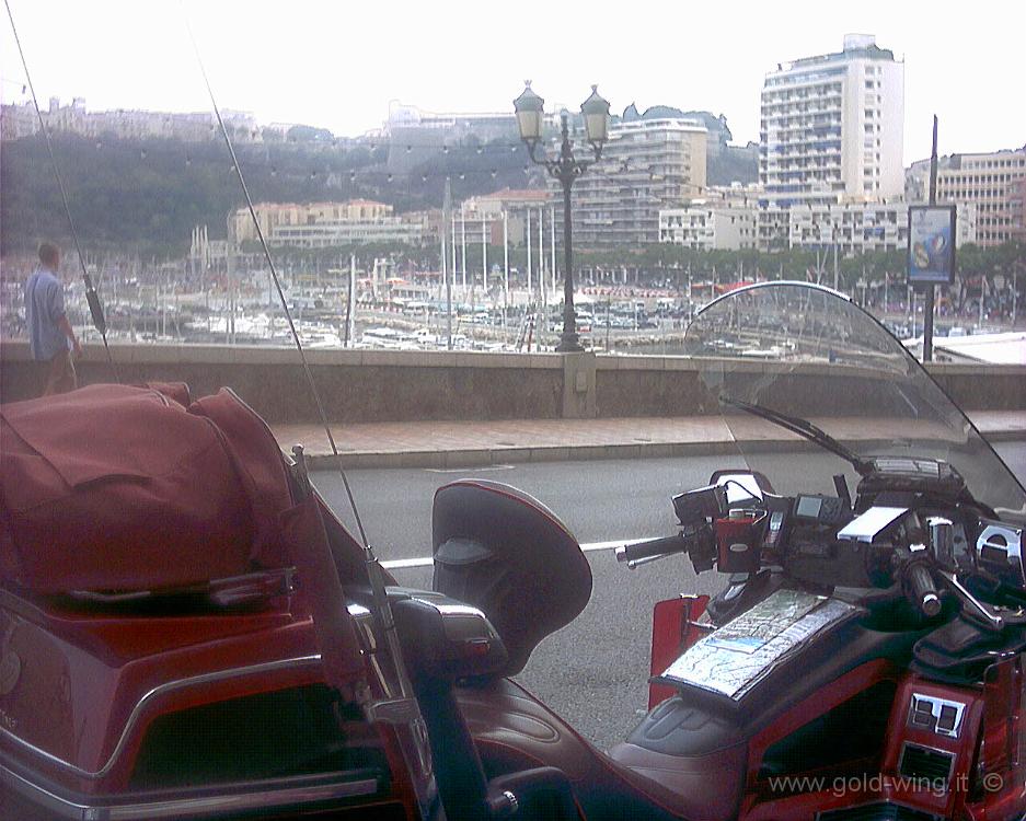 210.JPG - 20.8.2002 - Montecarlo - Porto