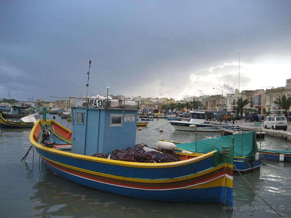 IMG_0383.JPG - Marsaxlokk: "luzzu" all'ancora