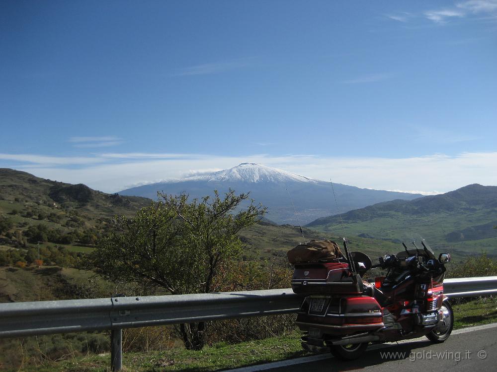 IMG_0584.JPG - L'Etna visto da Cesarò (m 1.150)