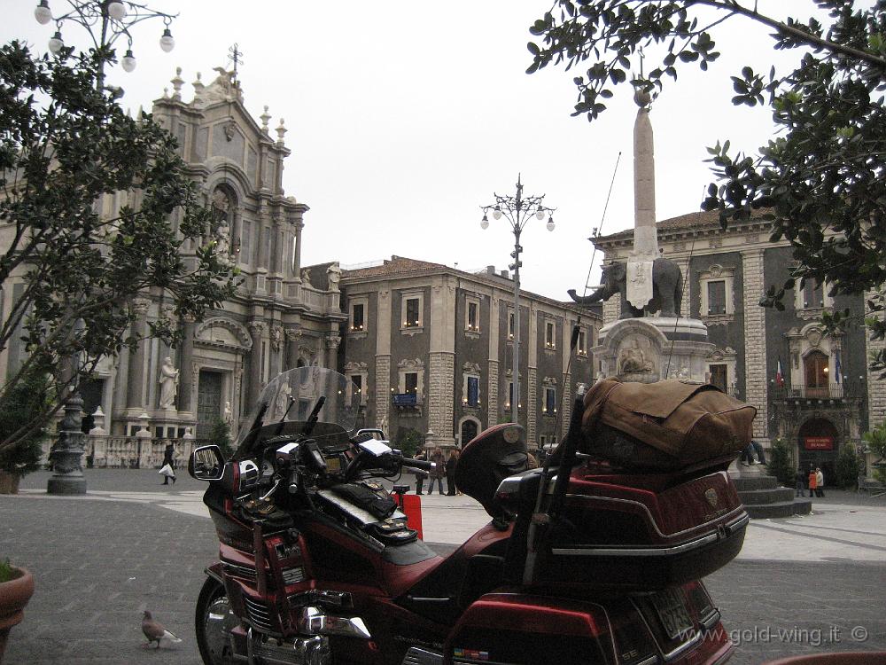 IMG_0656.JPG - Catania: piazza del Duomo