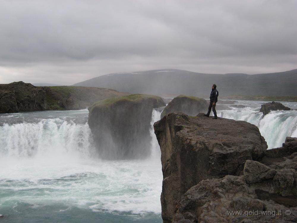 IMG_0304.JPG - Godafoss