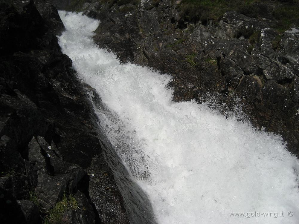 IMG_0574.JPG - Cascata nel Sognefjorden