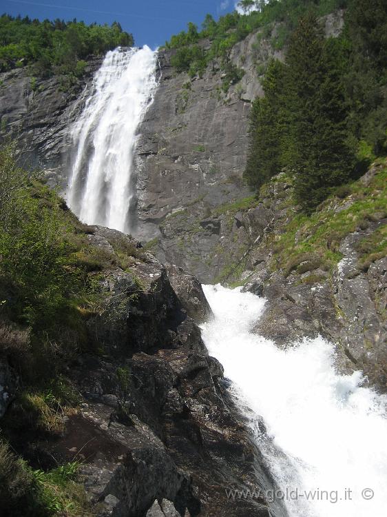 IMG_0575.JPG - Cascata nel Sognefjorden