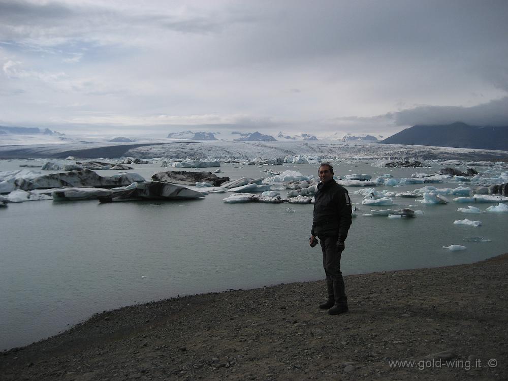 IMG_1263.JPG - La laguna dello Jokulsarlon, dove nascono gli iceberg