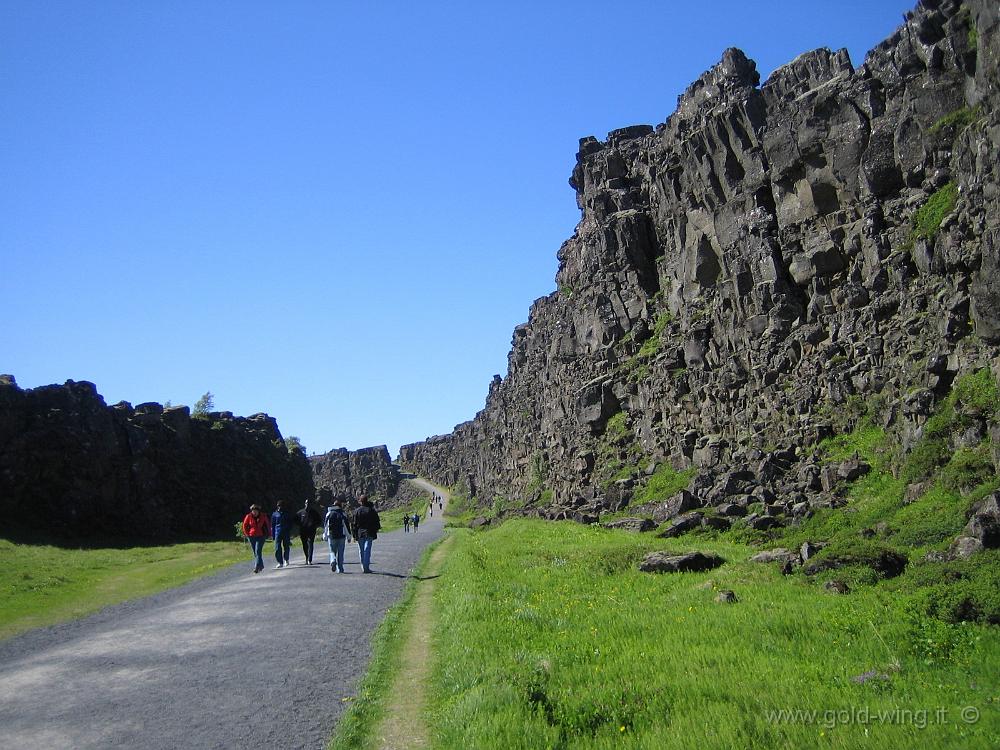 IMG_0001-15.JPG - Thingvellir: l'Almannagja