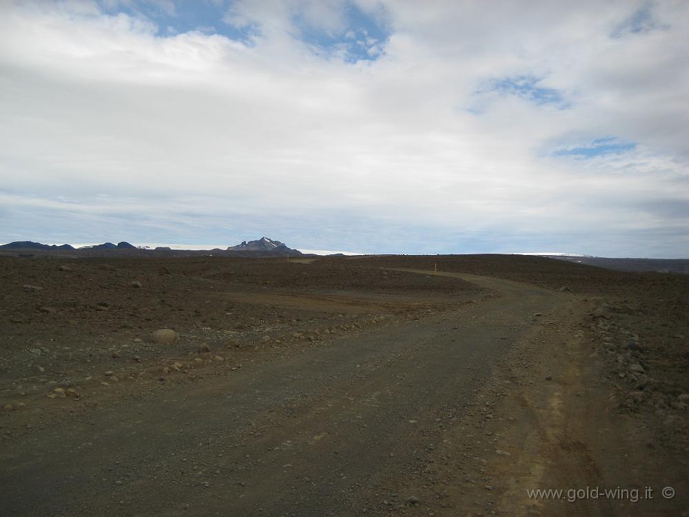 IMG_0098.JPG - La strada del Kjolur (F35), attraverso l'interno dell'Islanda