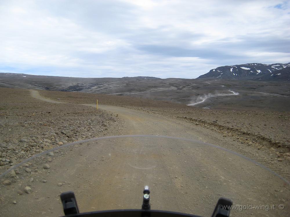 IMG_0099.JPG - La strada del Kjolur (F35), attraverso l'interno dell'Islanda