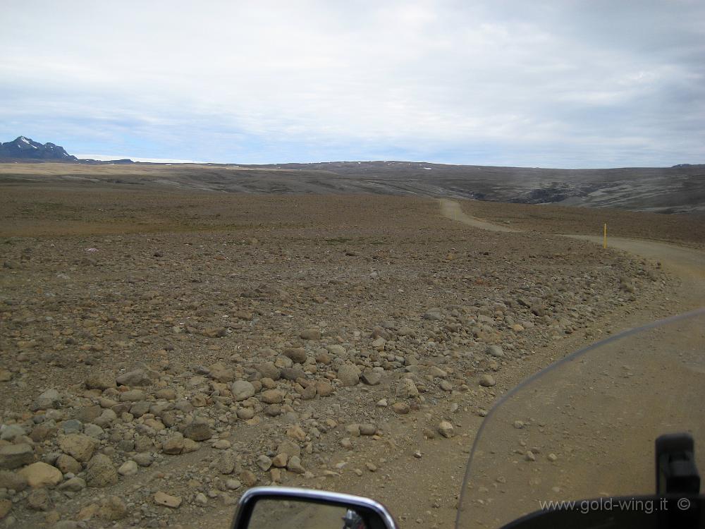 IMG_0100.JPG - La strada del Kjolur (F35), attraverso l'interno dell'Islanda