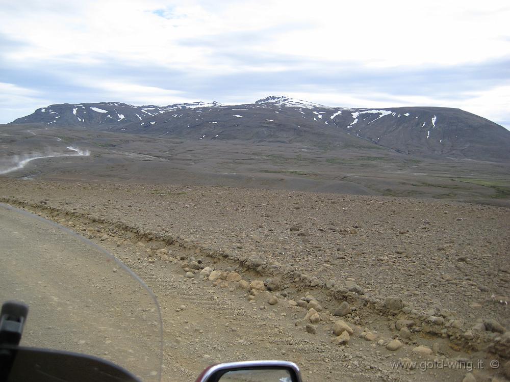 IMG_0101.JPG - La strada del Kjolur (F35), attraverso l'interno dell'Islanda