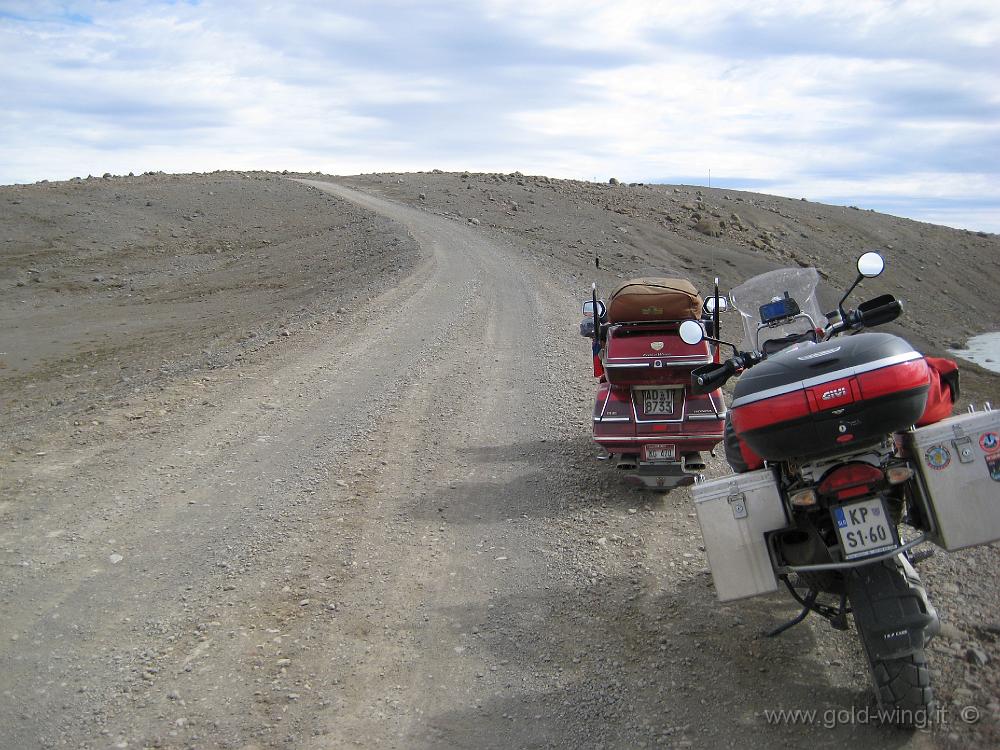 IMG_0115.JPG - La strada del Kjolur (F35), attraverso l'interno dell'Islanda