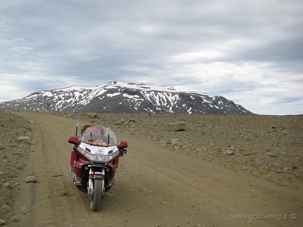 IMG_0118.JPG - La strada del Kjolur: ghiacciaio Langjokull e lago Hvitarvatn