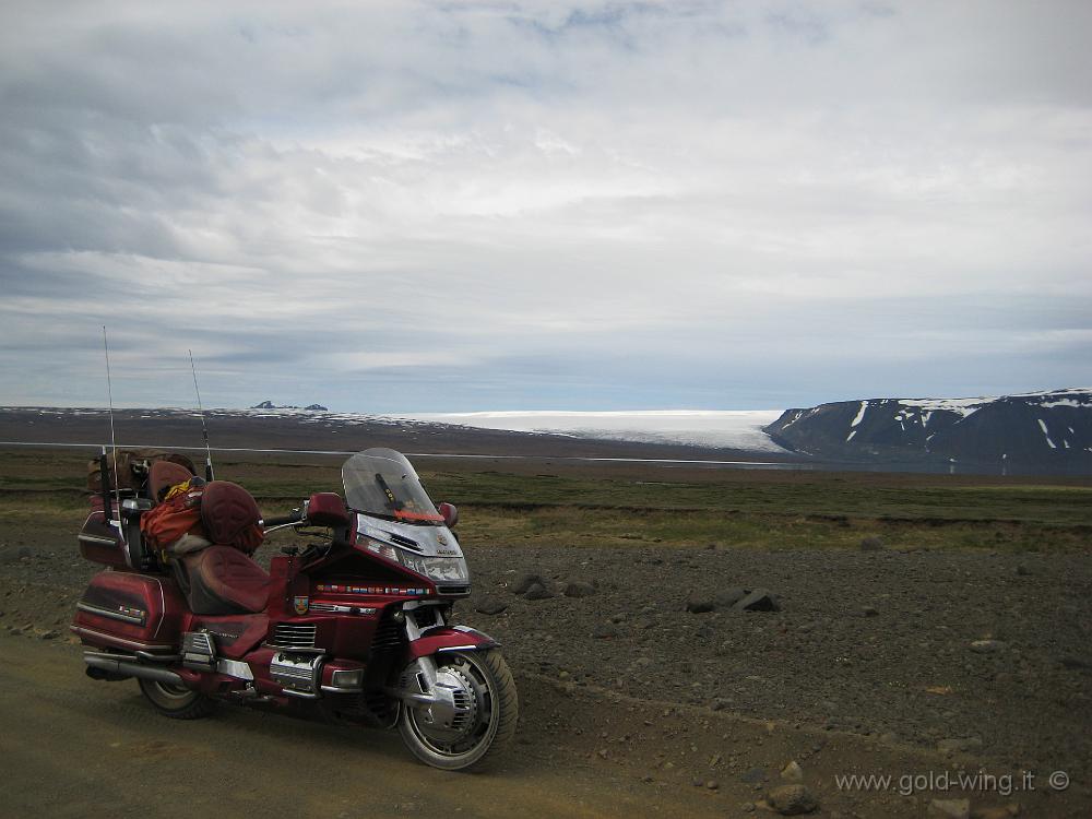 IMG_0121.JPG - La strada del Kjolur: ghiacciaio Langjokull e lago Hvitarvatn