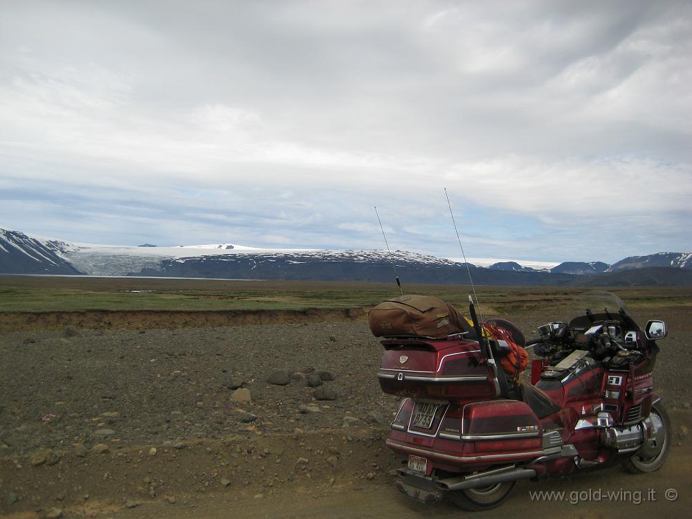 IMG_0122.JPG - La strada del Kjolur: ghiacciaio Langjokull e lago Hvitarvatn