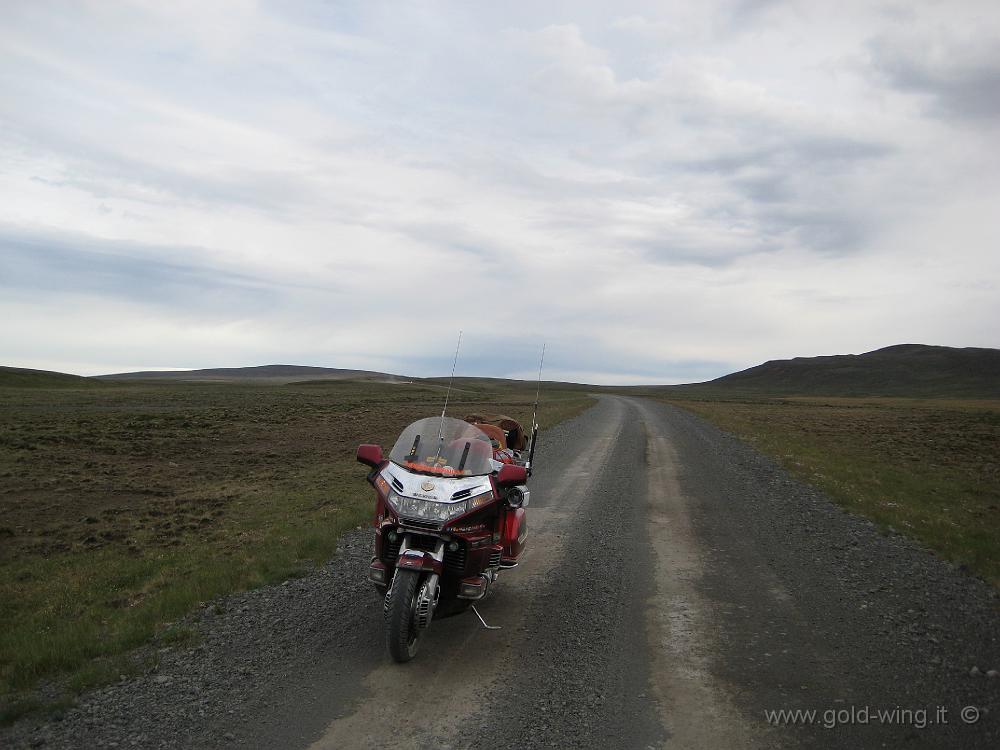 IMG_0177.JPG - La strada del Kjolur (F35), attraverso l'interno dell'Islanda