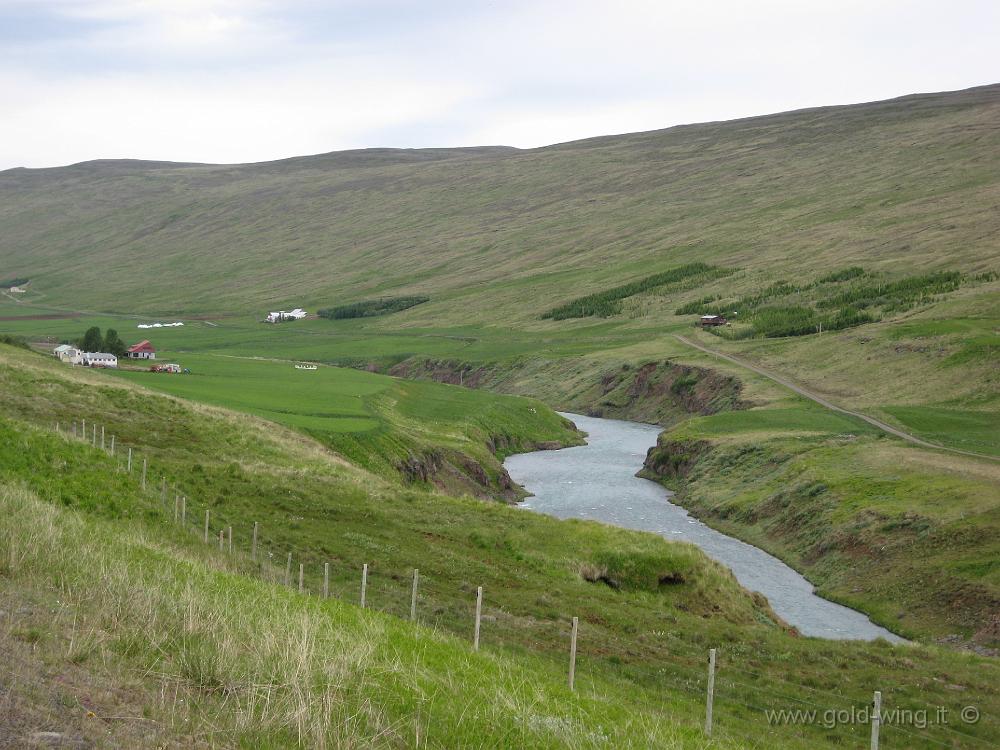 IMG_0186.JPG - La strada del Kjolur: lungo il fiume Blanda