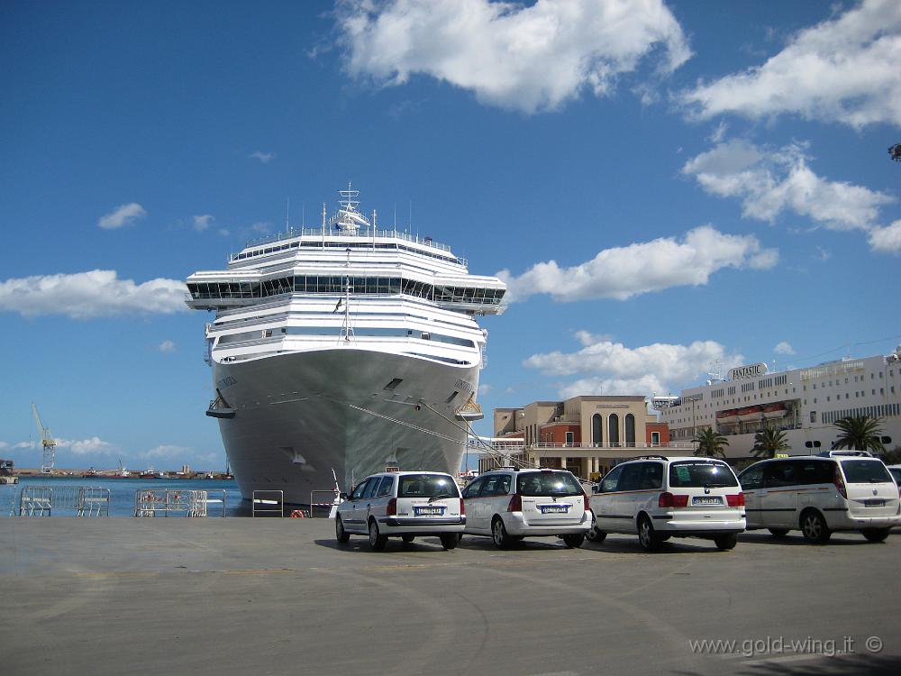 IMG_0082.JPG - Rientro al porto di Palermo: la nave crociera c'è ...