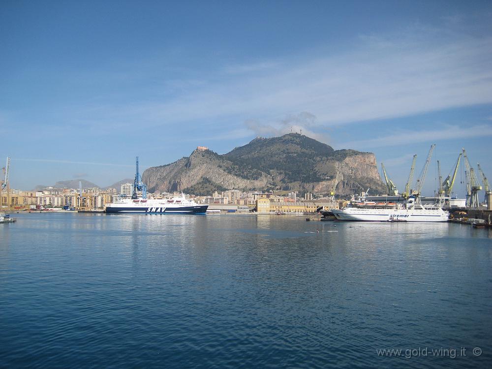 IMG_1091.JPG - Arrivo a Palermo: monte Pellegrino