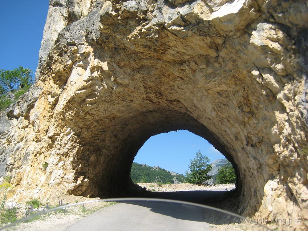 IMG_0368.JPG - Strada per il monte Durmitor