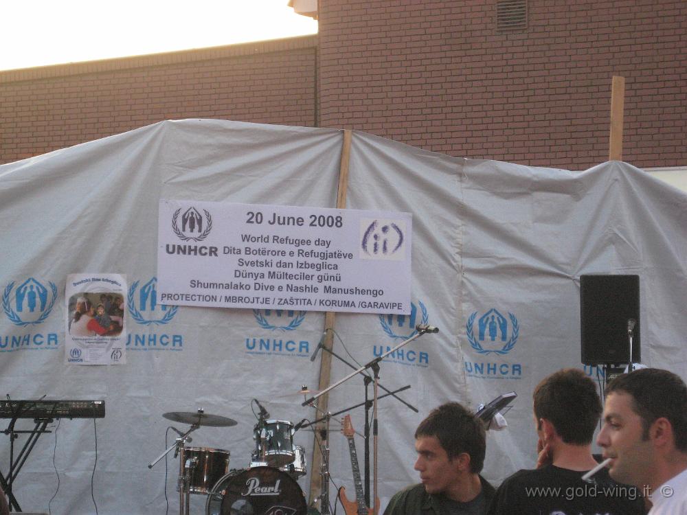 IMG_0885.JPG - Prizren: festa in piazza, organizzata dall'UNHCR