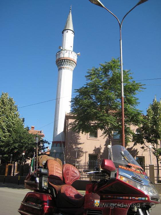 IMG_1025.JPG - Pristina: minareto