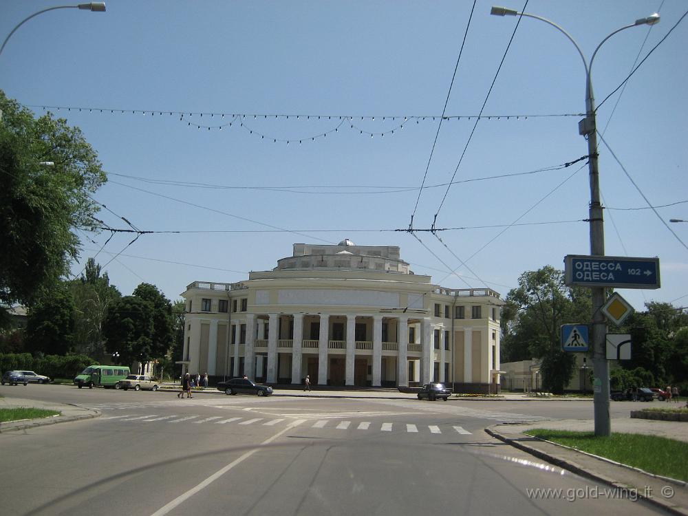 IMG_1414.JPG - Transdnistria: Tiraspol. L'estremità orientale del viale principale