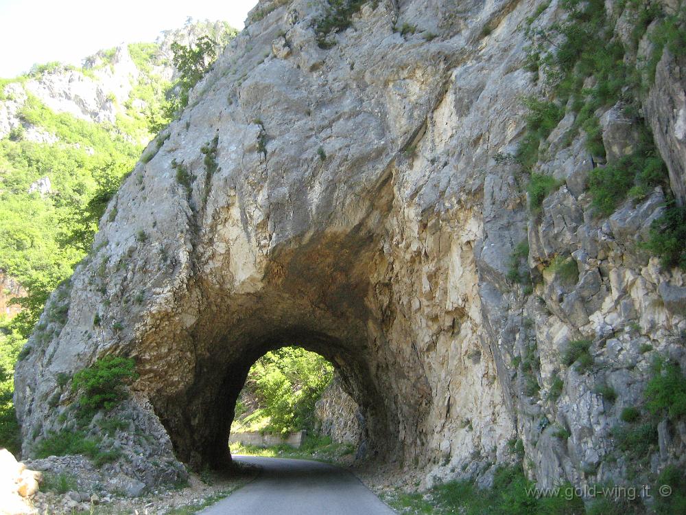 IMG_0367.JPG - Strada per il monte Durmitor