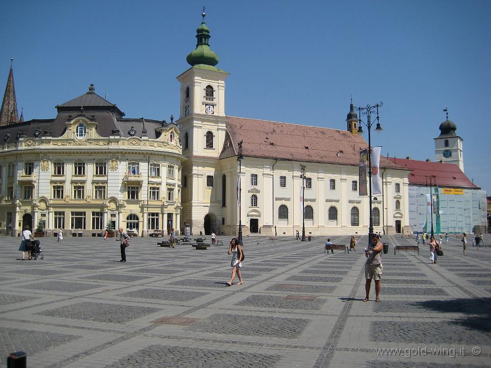 IMG_1228.JPG - Sibiu: Piazza Grande (Piata Mare)