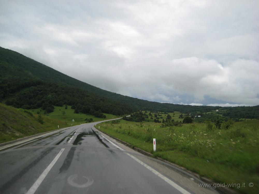 IMG_0080.JPG - Tra le montagne della Bosnia, sotto la pioggia