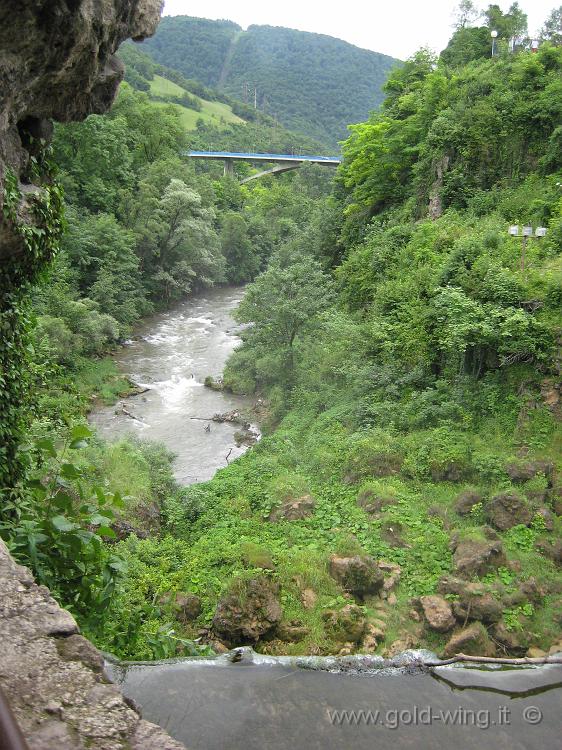 IMG_0121.JPG - Jajce: il fiume visto dalla cascata